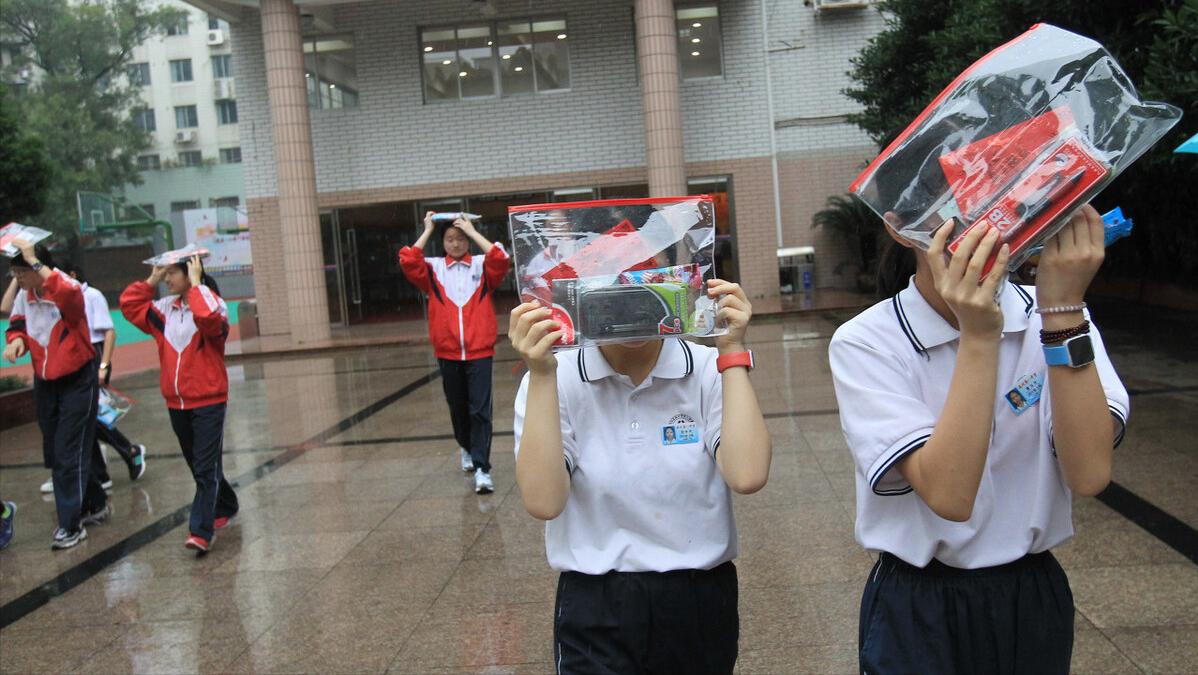 有人说考上高中等于一只脚迈入大学门槛，中考特别重要，你怎么看