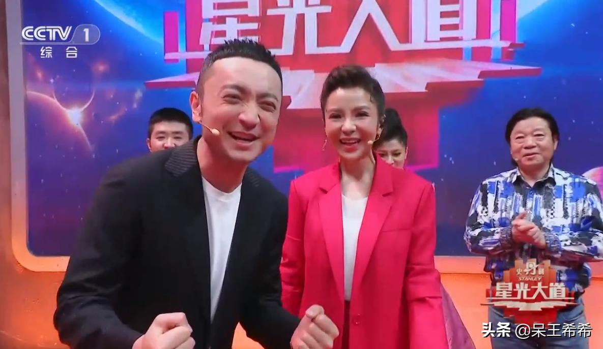 星光大道主持人出错,星光大道新主持人收视率