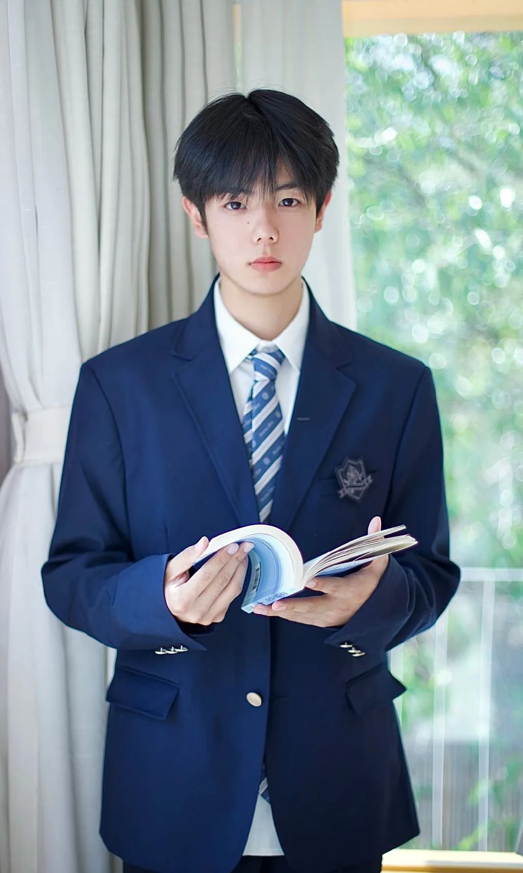 女生的p图技术有多强大,再一次感叹网红的p图技术