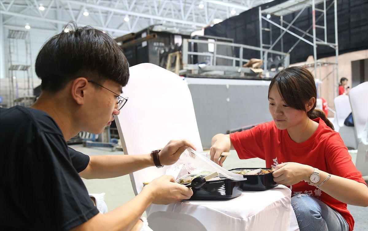 普通大学生一个月多少生活费合理,普通大学生一个月多少生活费够用