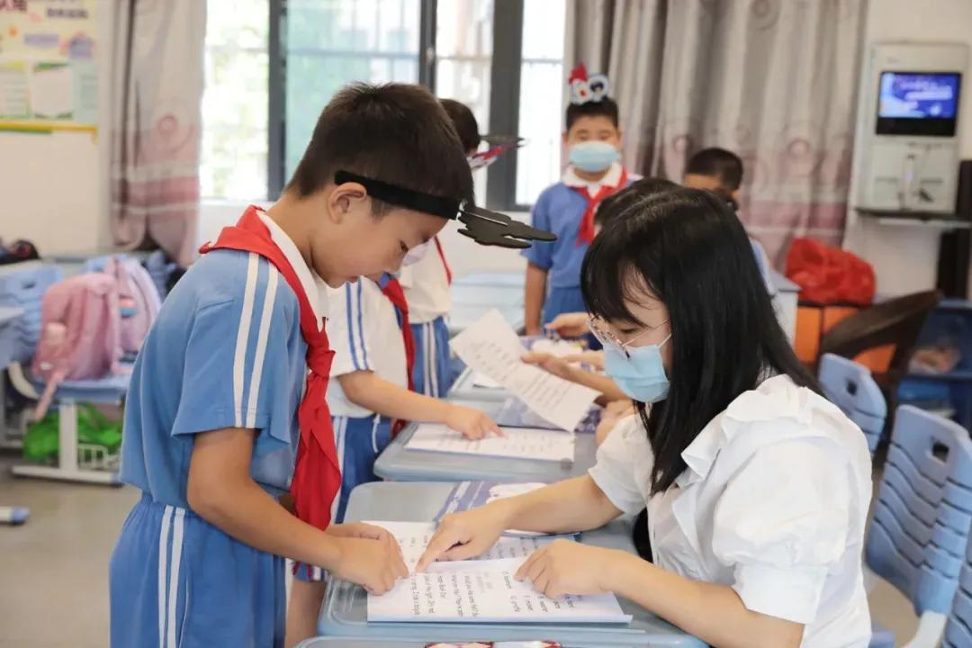 田寮小学一、二年级开展学科素养游考评价活动