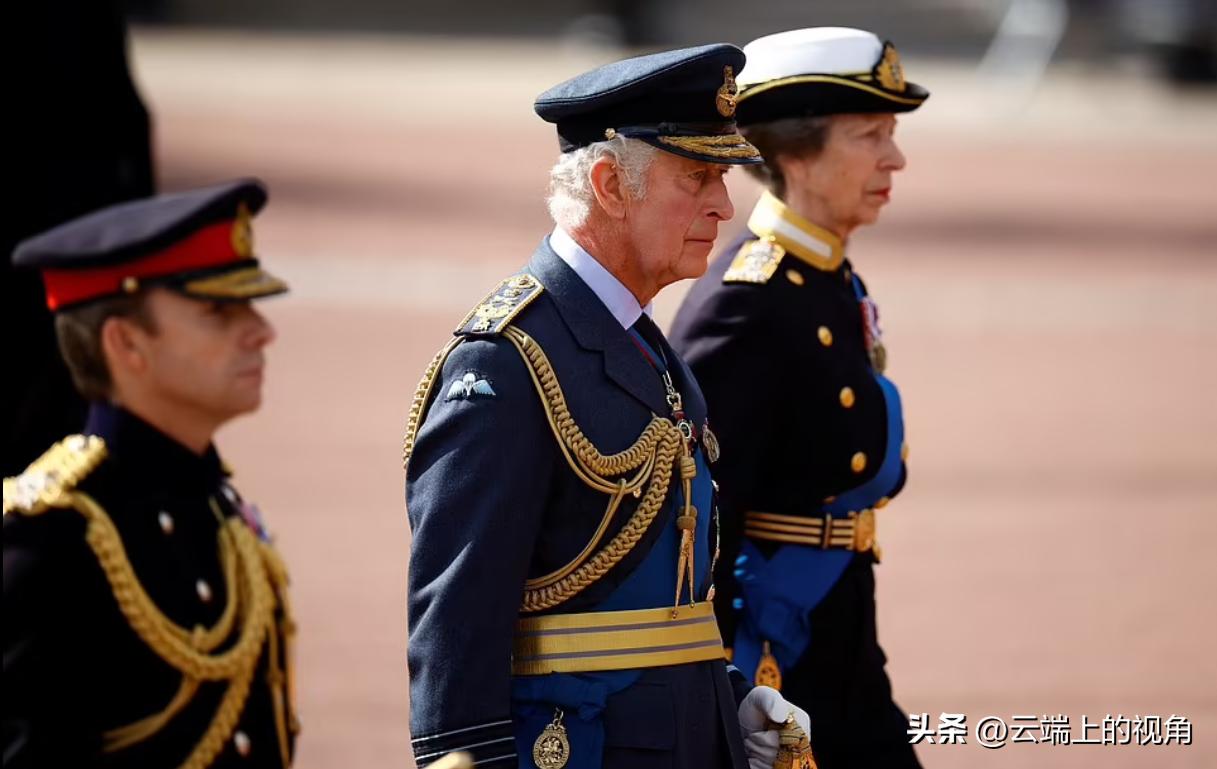 英国女王去世安妮公主哭了,英国安妮公主为什么1987年封公主