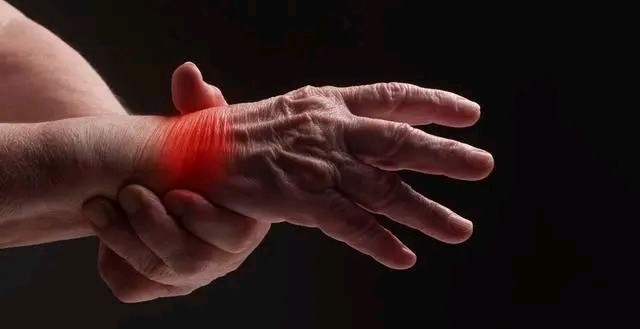 尿酸486吃非布司他20mg还是40mg,吃非布司他真的可以降尿酸吗