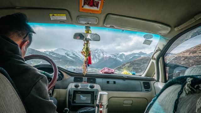 香格里拉去德钦的路好走吗,香格里拉到德钦自驾游攻略