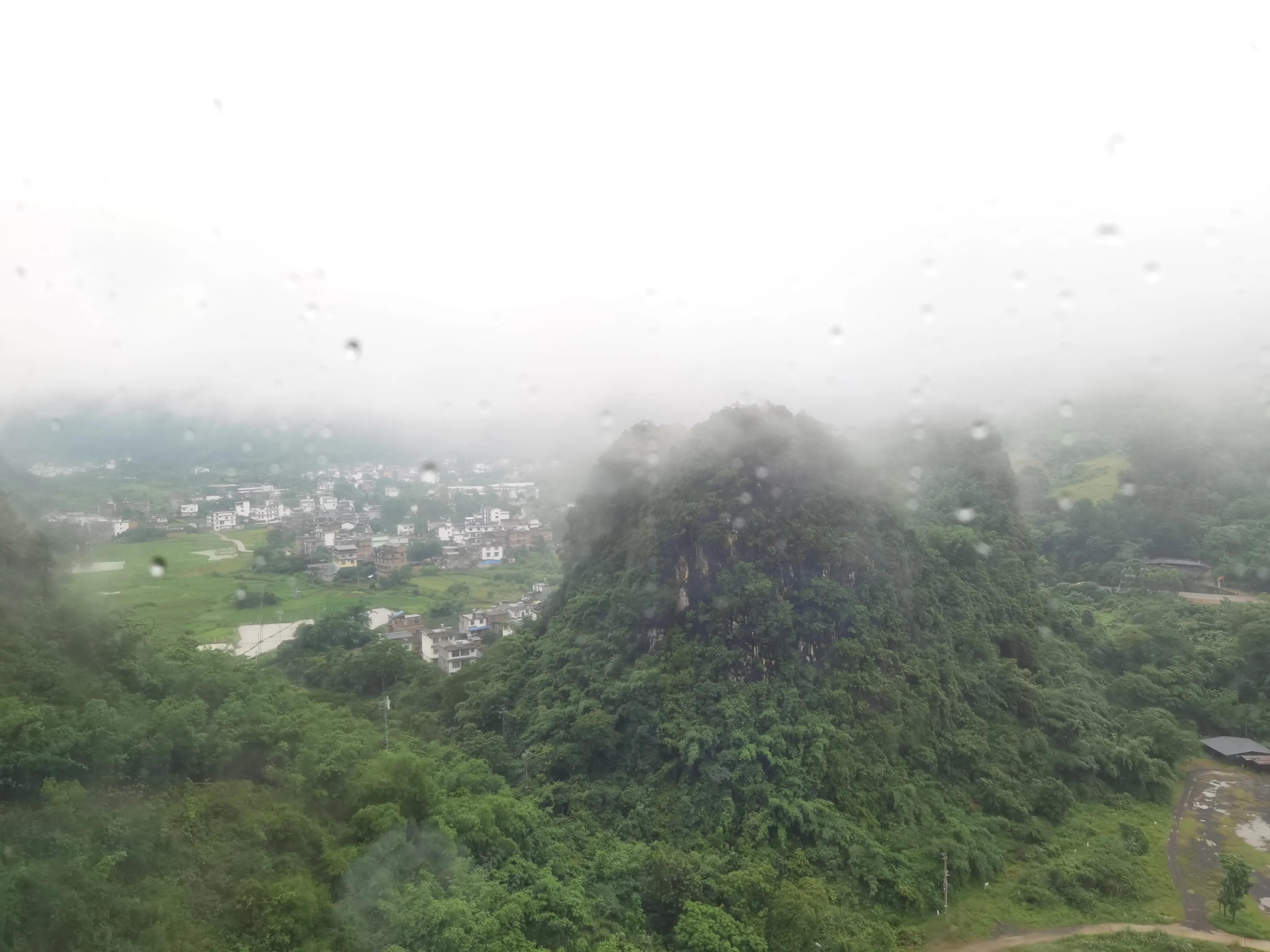 桂林阳朔如意峰一镜到底,阳朔如意峰全景