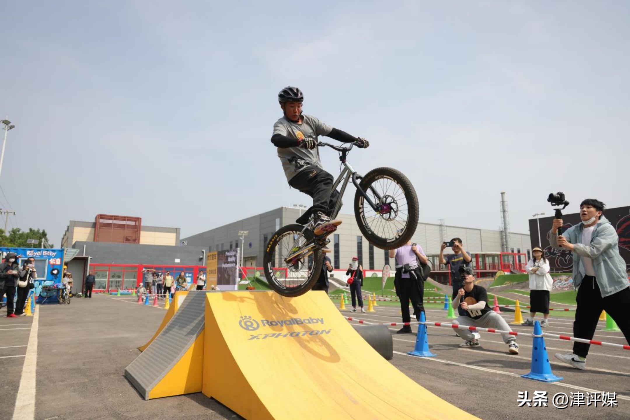 为全世界孩子造车———专访北京优贝童车董事长/创始人仝立新