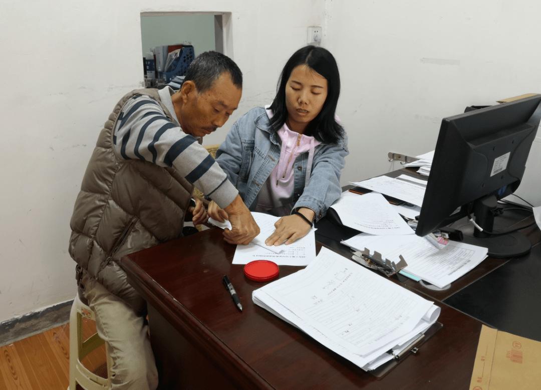 小县城事业单位生活,县城事业单位工资待遇