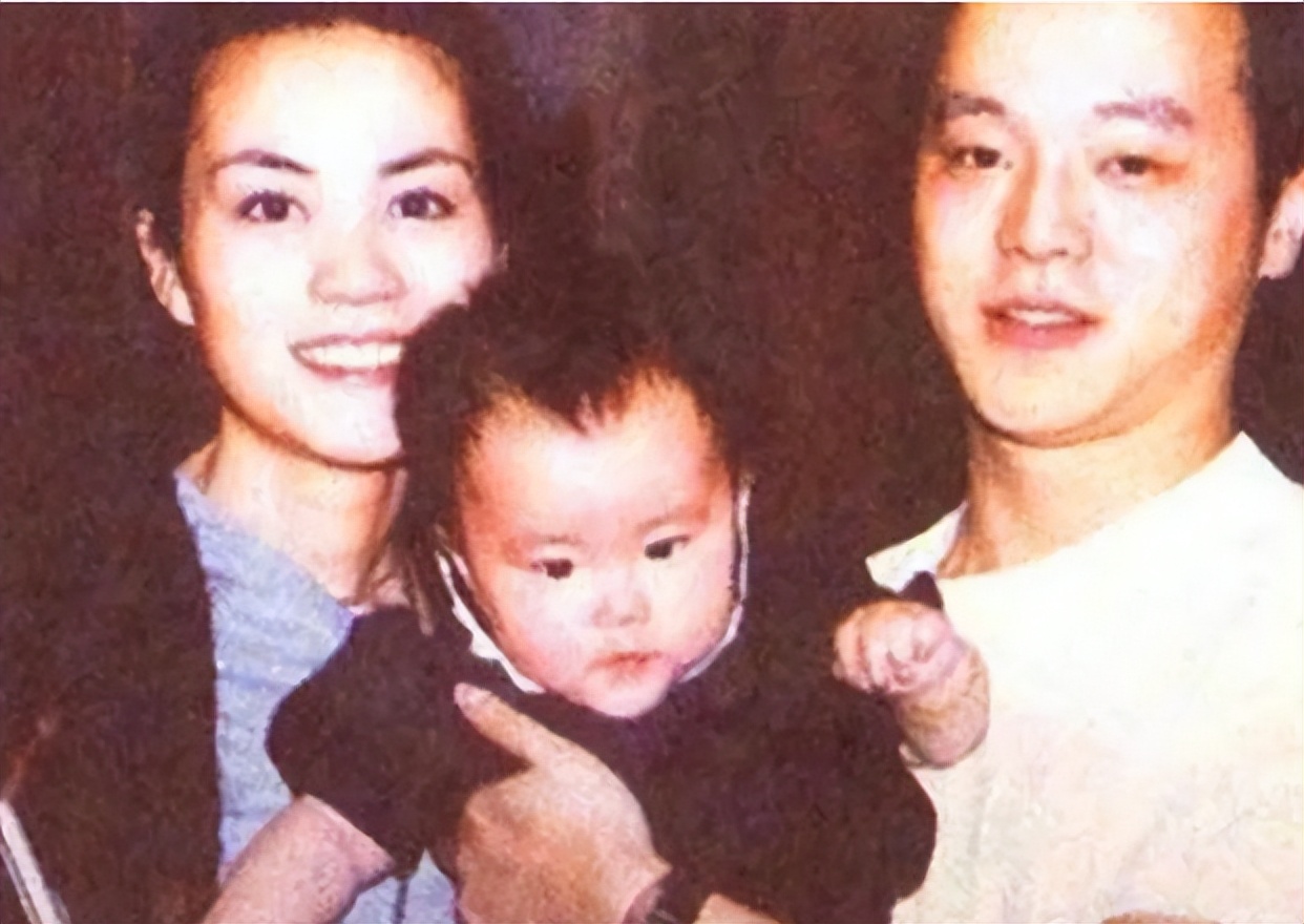 王菲是如何和窦唯走在一起的,王菲和窦唯现在的情史