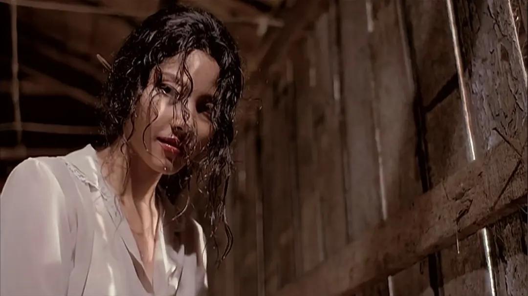 尺度碾压所有复仇*片爽**，这部邪典类复仇电影太凶狠，不建议观看