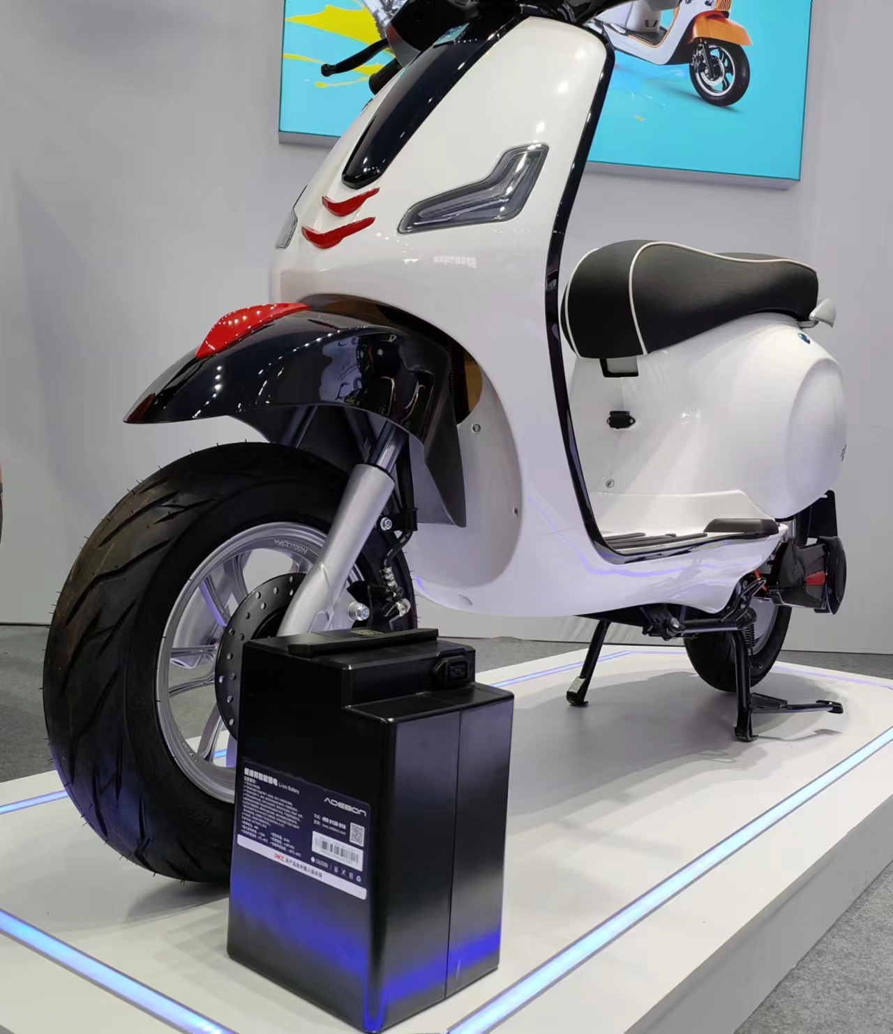 博力威、爱德邦锂电池有什么区别？两轮电动车用哪个好？