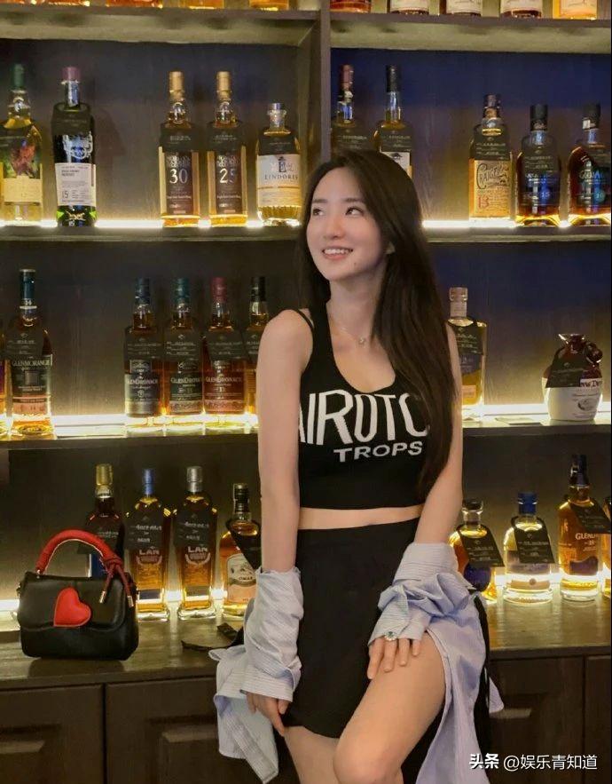 腾讯主播小仙儿郭珺游泳完整视频,腾讯美女体育解说郭小仙儿郭珺