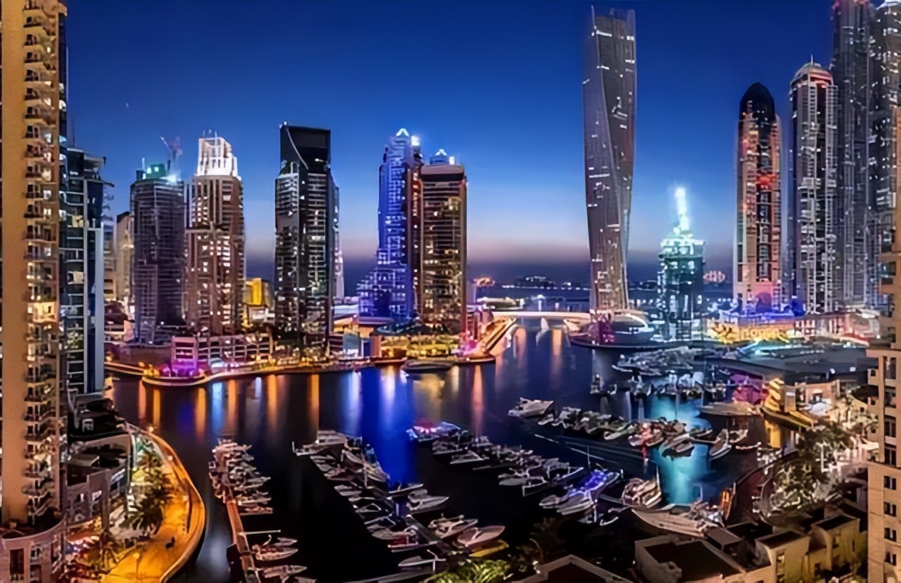 在迪拜打拼8年,在迪拜奋斗的河南人