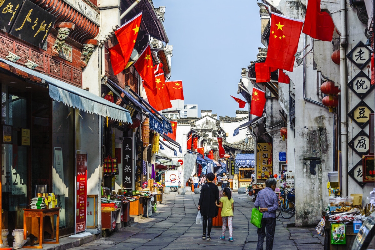还有哪些值得打卡的美食街,最值得去的10条美食街