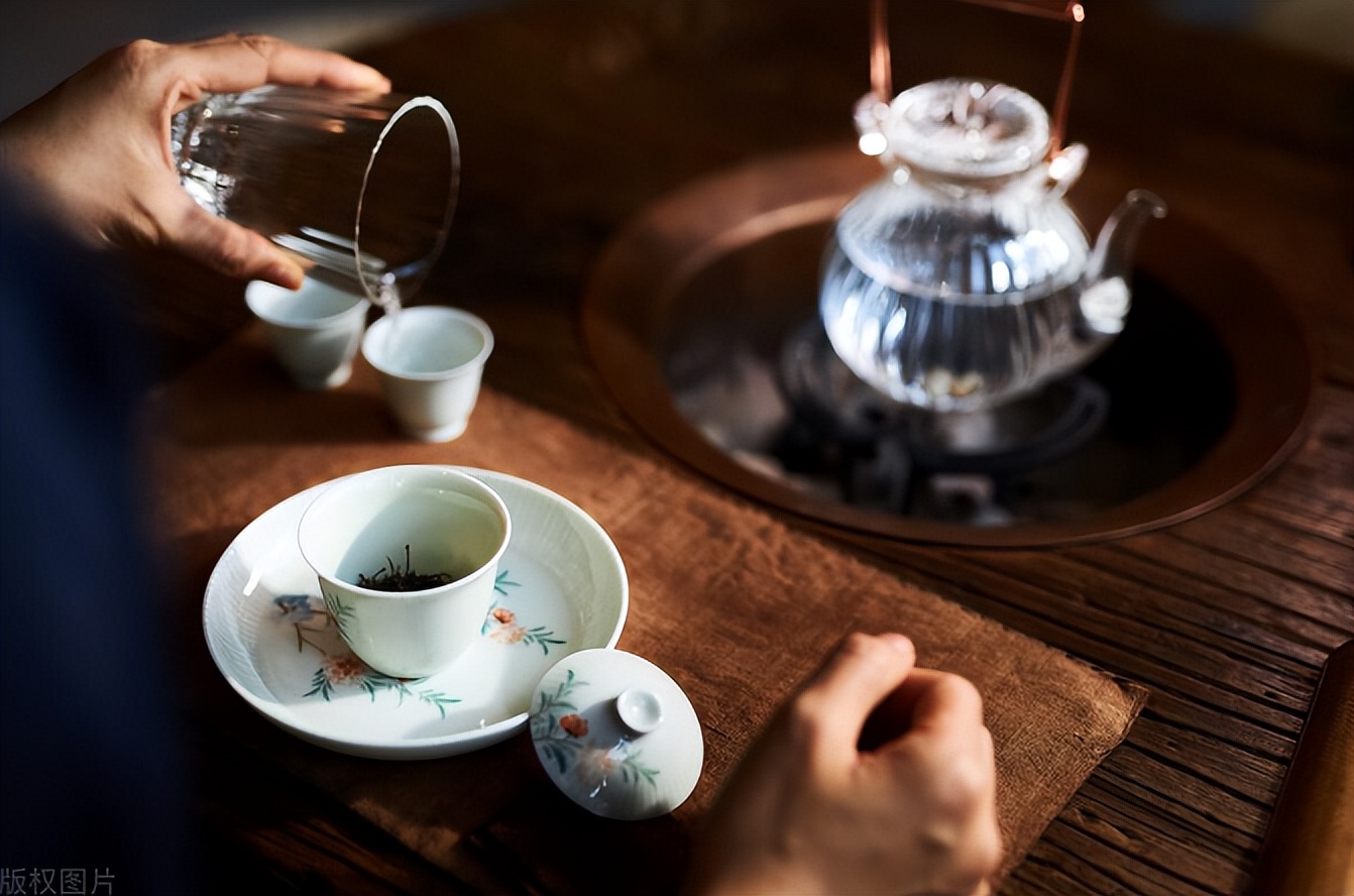 喝茶预防癌症的最佳茶温是多少,长期喝什么茶对癌症有危险