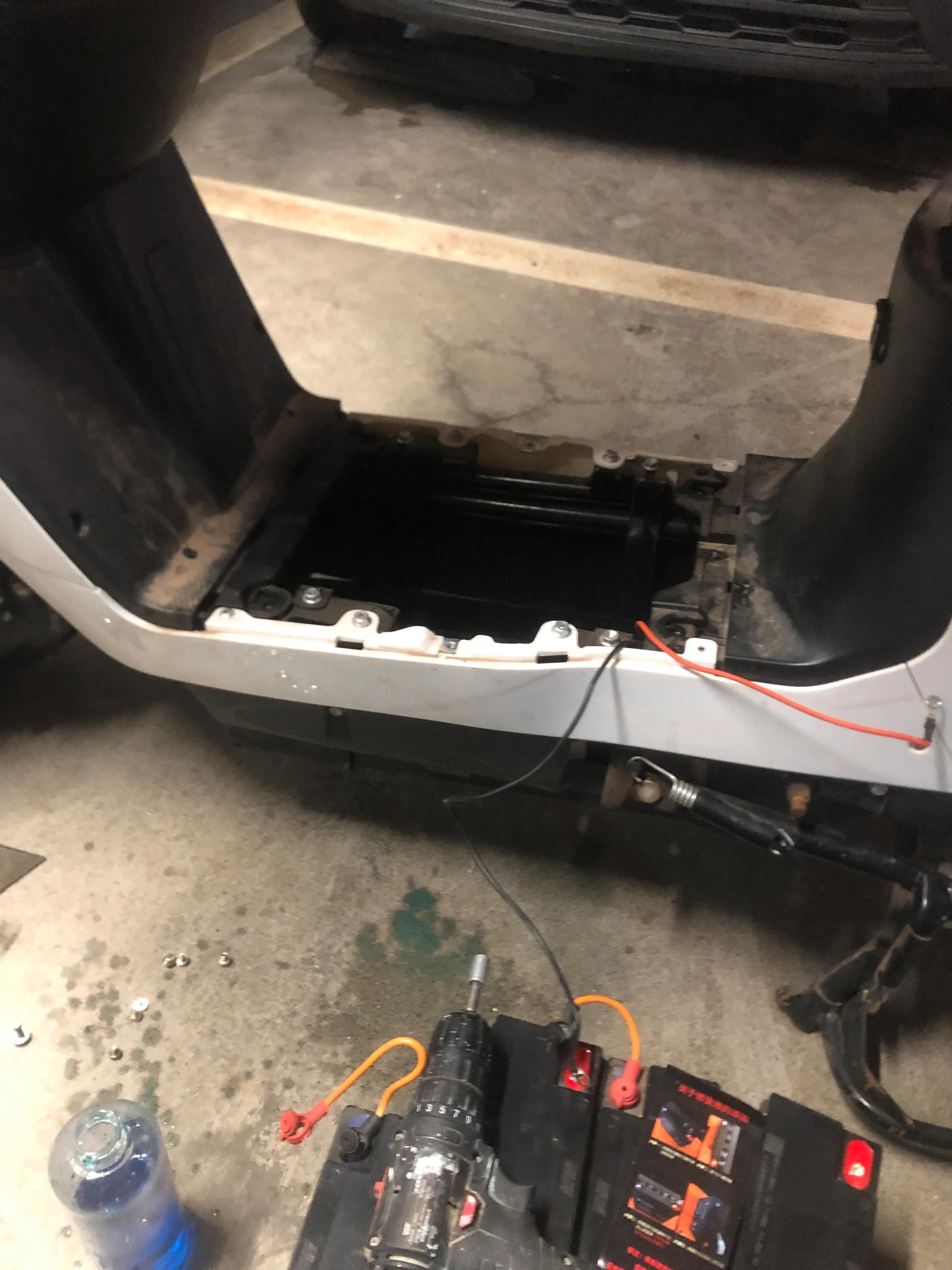 电动车爬坡续航,电动车加油门掉电快怎么解决