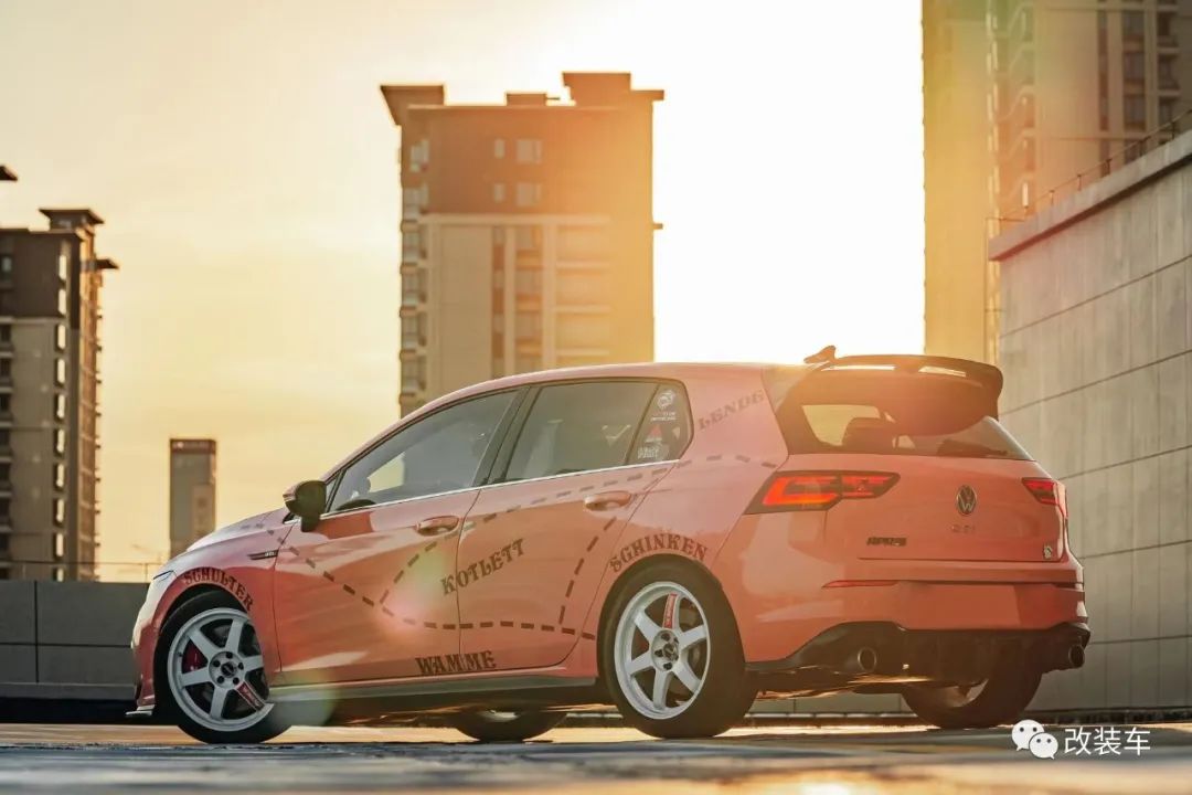 高尔夫gti8代走街,大众高尔夫第七代gti爆改