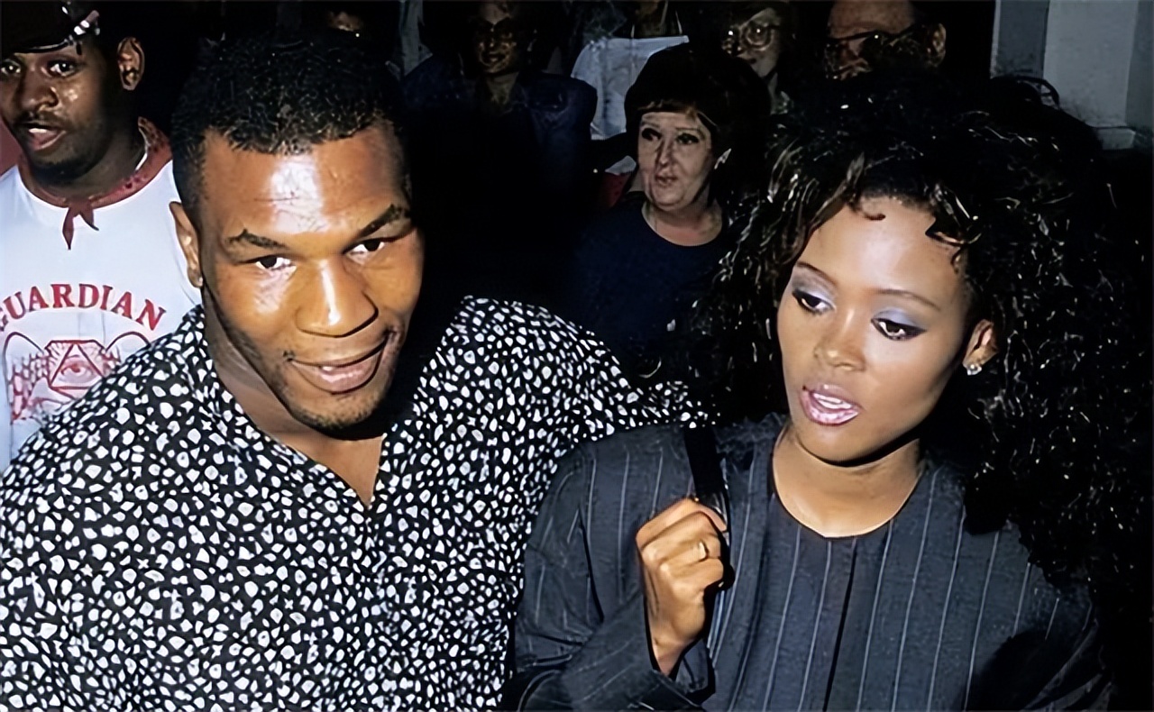 特朗普的风流：大胆吃起窝边草，*腥偷**泰森前妻，被拳王堵在办公室