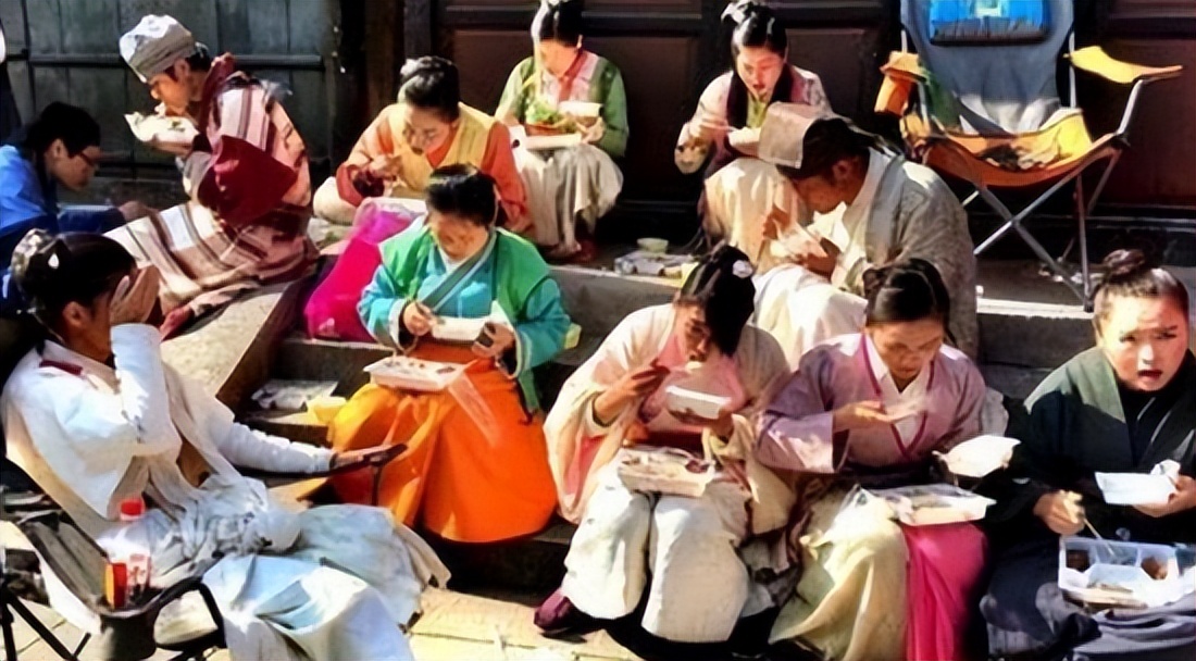 万名横店群演现状,横店20万群演现状