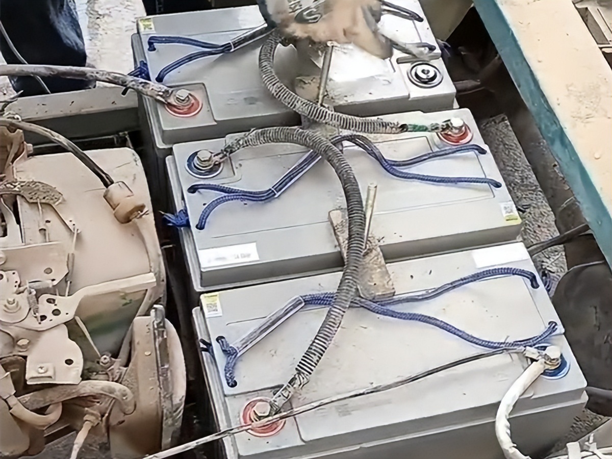 脉冲修复电动车蓄电池,电动车铅酸蓄电池修复液能修复吗