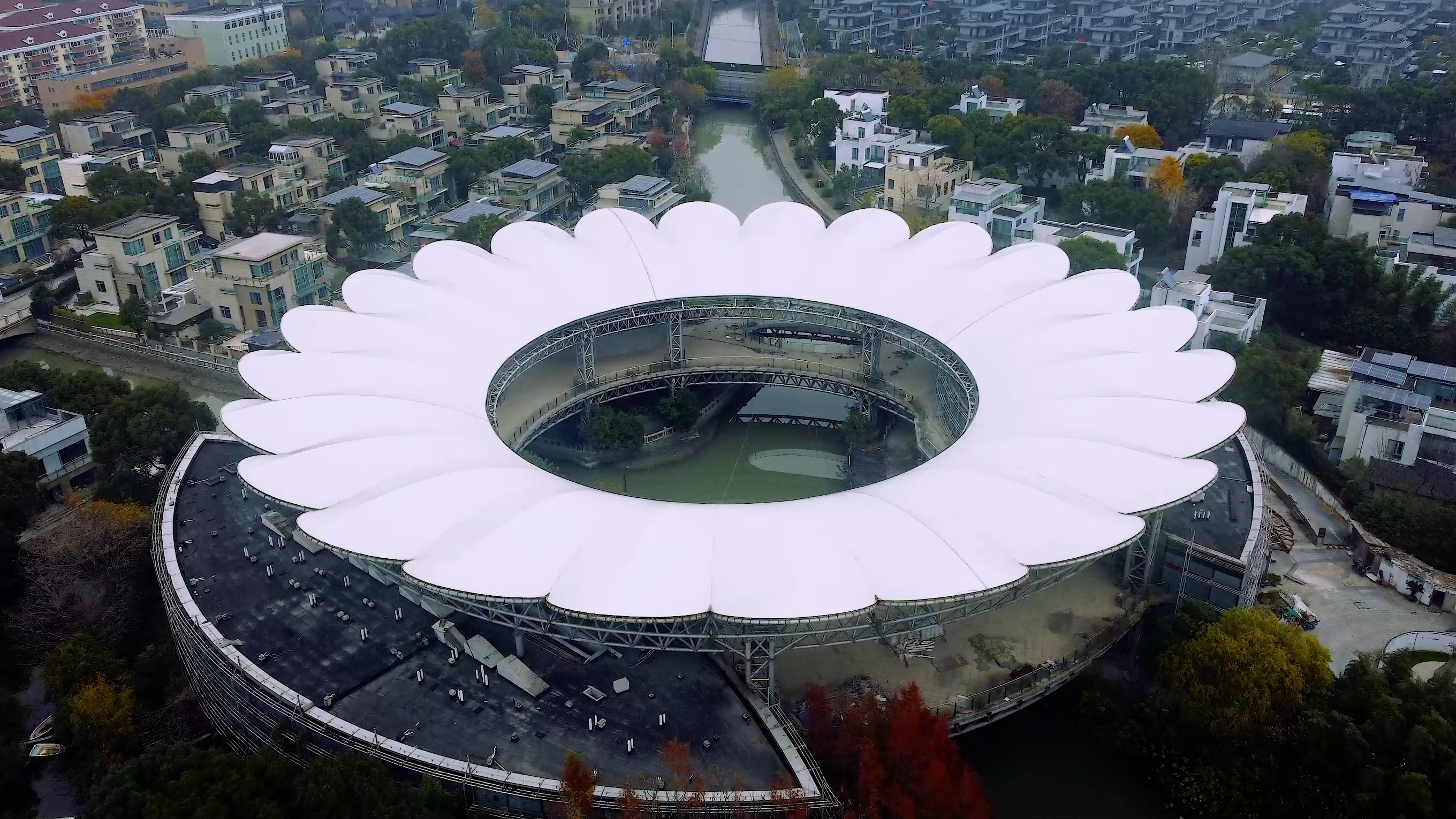 为什么上海徐家汇那么有名,上海徐家汇商圈