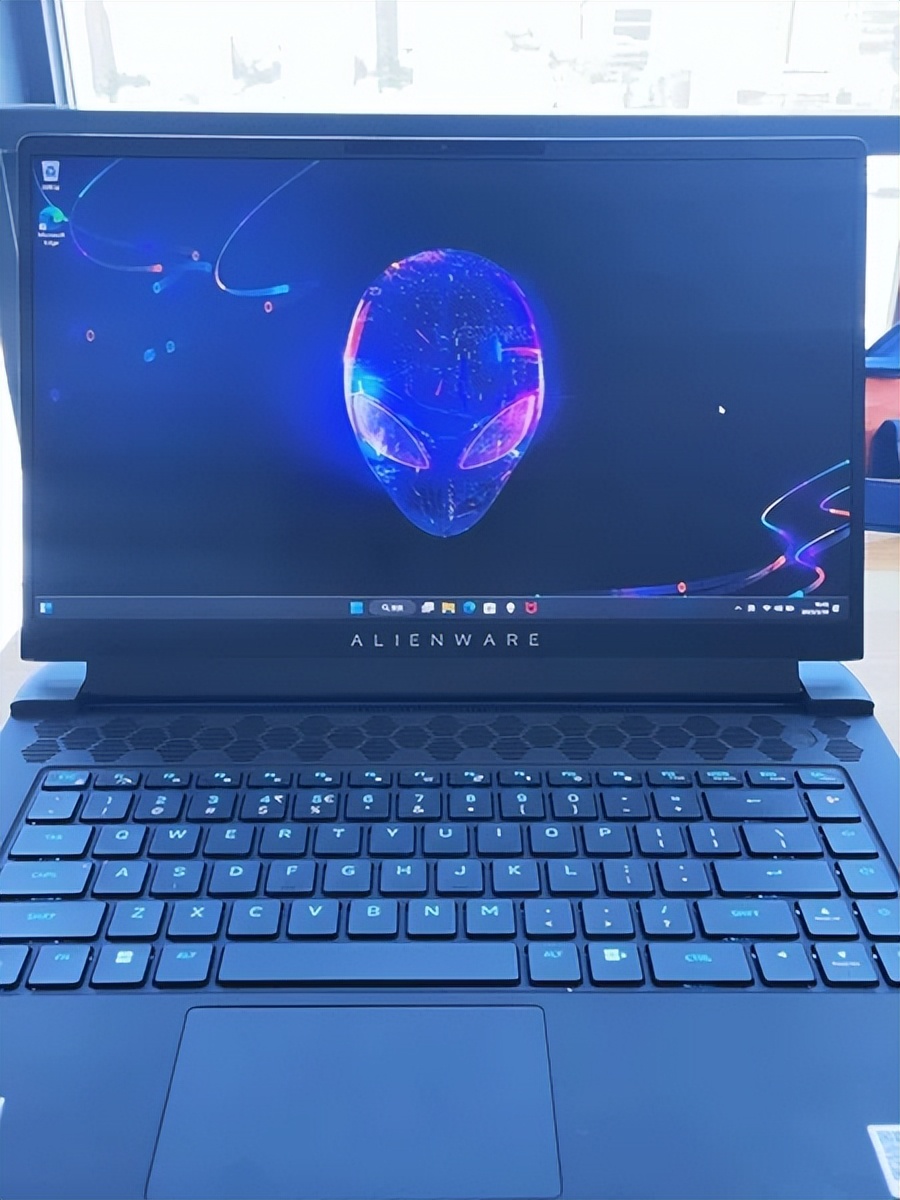 外星人m15r63070,m15r7