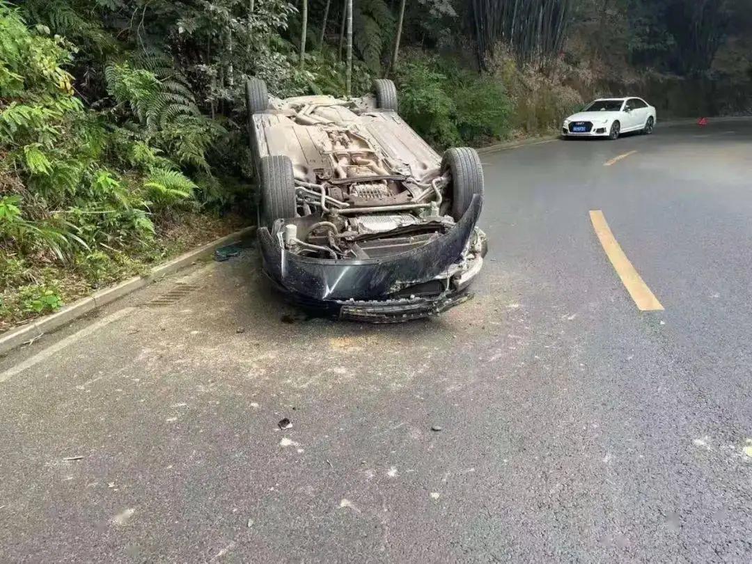 为什么高速公路是弯的不是直的,为什么高速公路不能修成一条直线