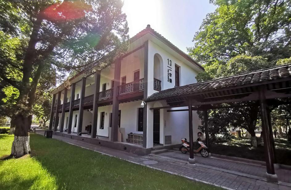 春晖中学简介,100年前的春晖中学