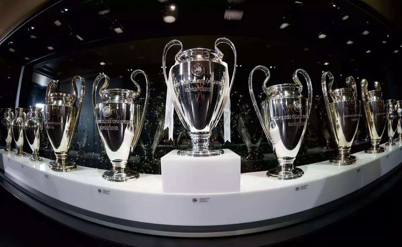 为什么足球会让一个国家疯狂,足球为什么会让我们热血沸腾