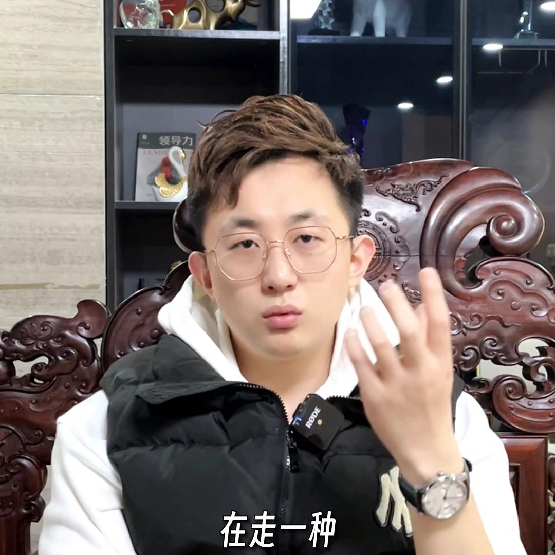 什么平台挣钱最靠谱,怎么做才能在平台赚到第一桶金呢