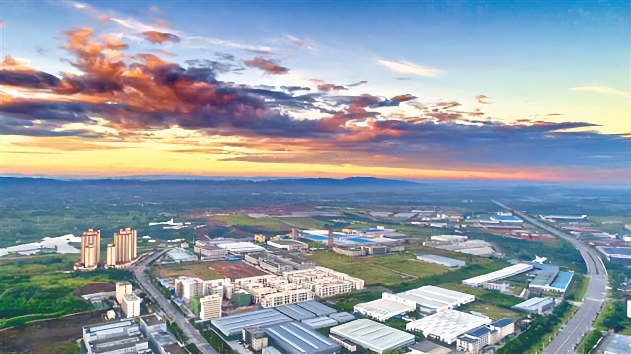 「实况专访」“蝶变窗口”—李世煜谈永川高新区城市规划发展前景