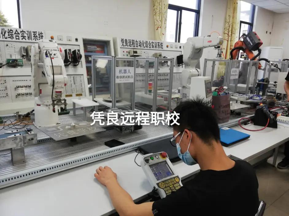 abb机器人机械手存储器数据不正常,如何使用abbrobotstudio写机械手程序