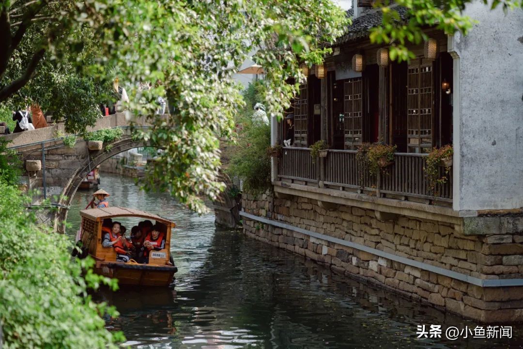 出发！跟着“荷仙姑”寻踪平江路