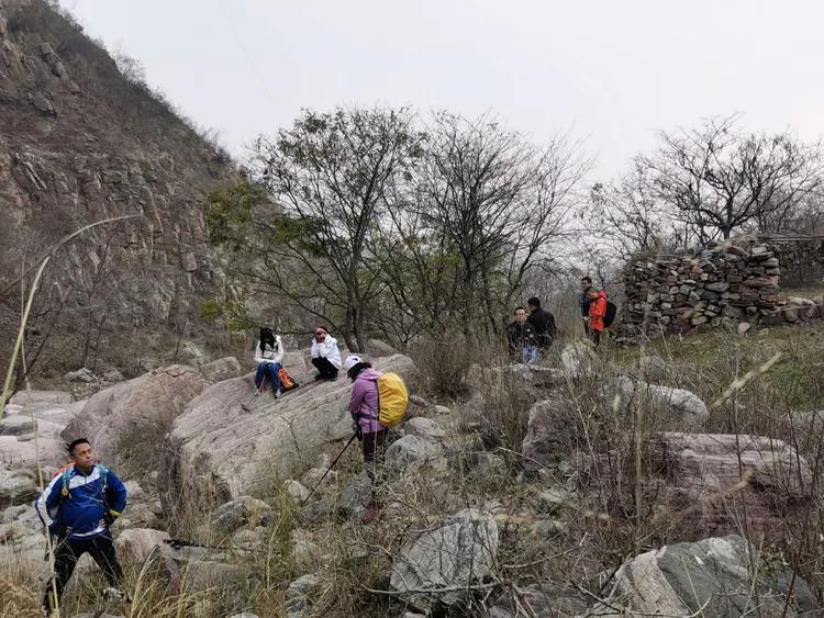 绝壁大梯白云寺,徒步白云寺