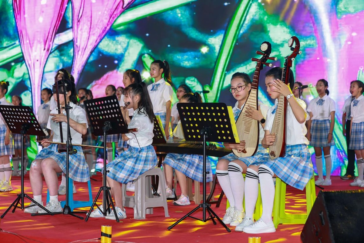 鎴愰兘涓冧腑鑲叉墠瀛﹂亾鍒嗘牎鏁欑爺,鎴愰兘涓冧腑绀惧洟