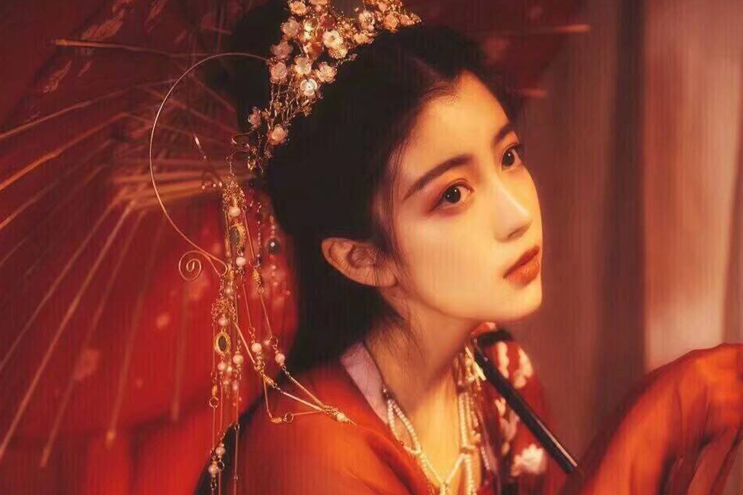 两位宋代无名蜀妓,两首小词深情又活泼,却暗藏深深的无奈