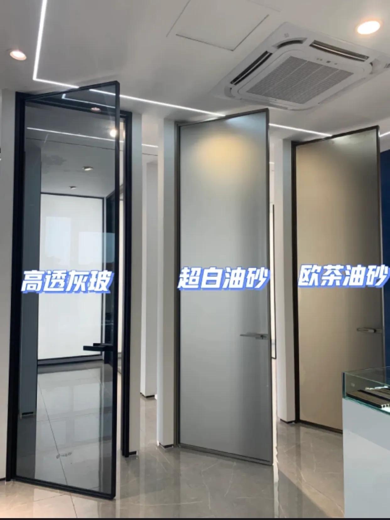 客卫门用实木门还是玻璃门,卫生间门是实木门还是铝合金门好