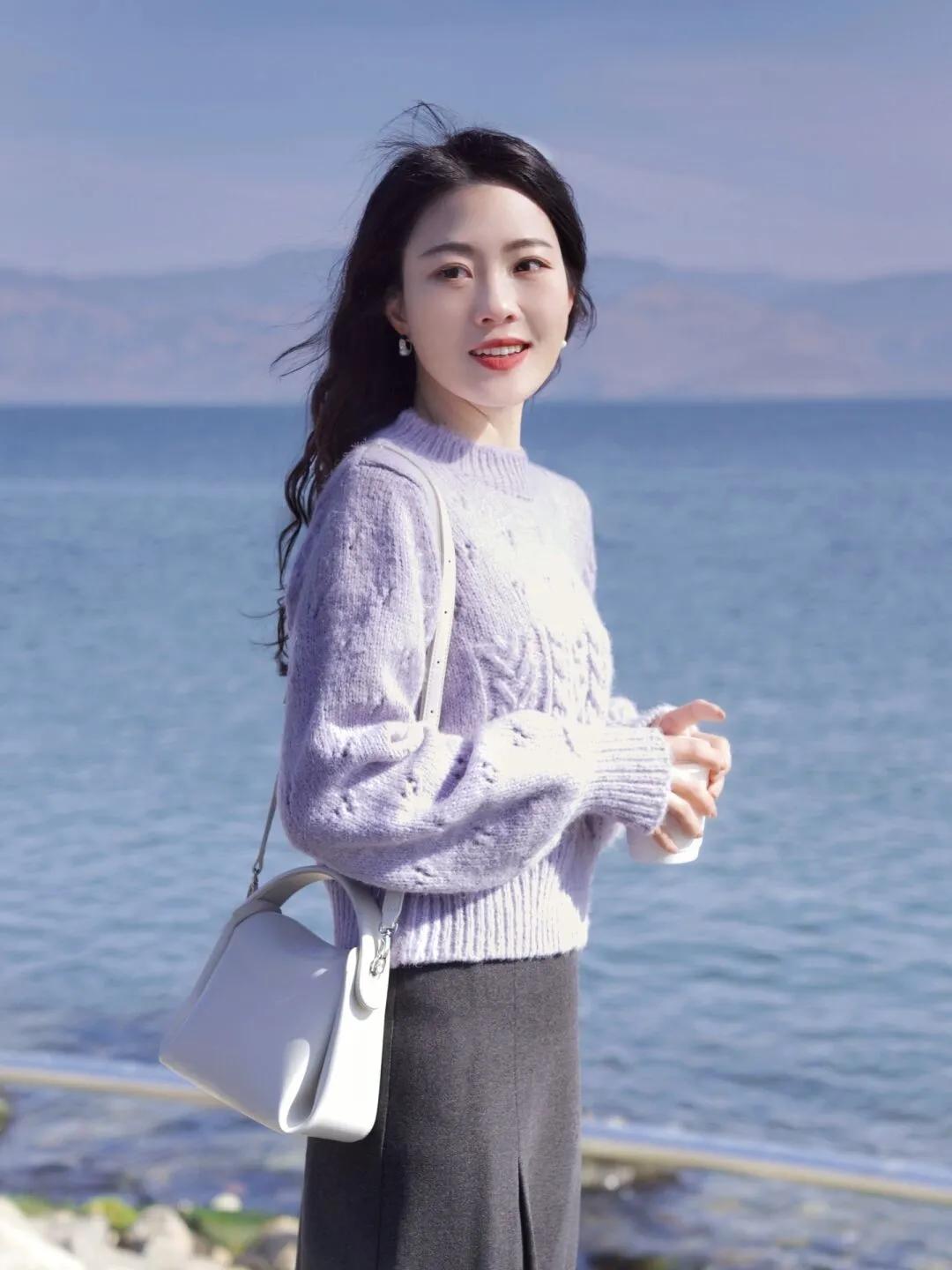 黑色连帽针织衫搭什么颜色的大衣,针织大衣配什么内搭最好看