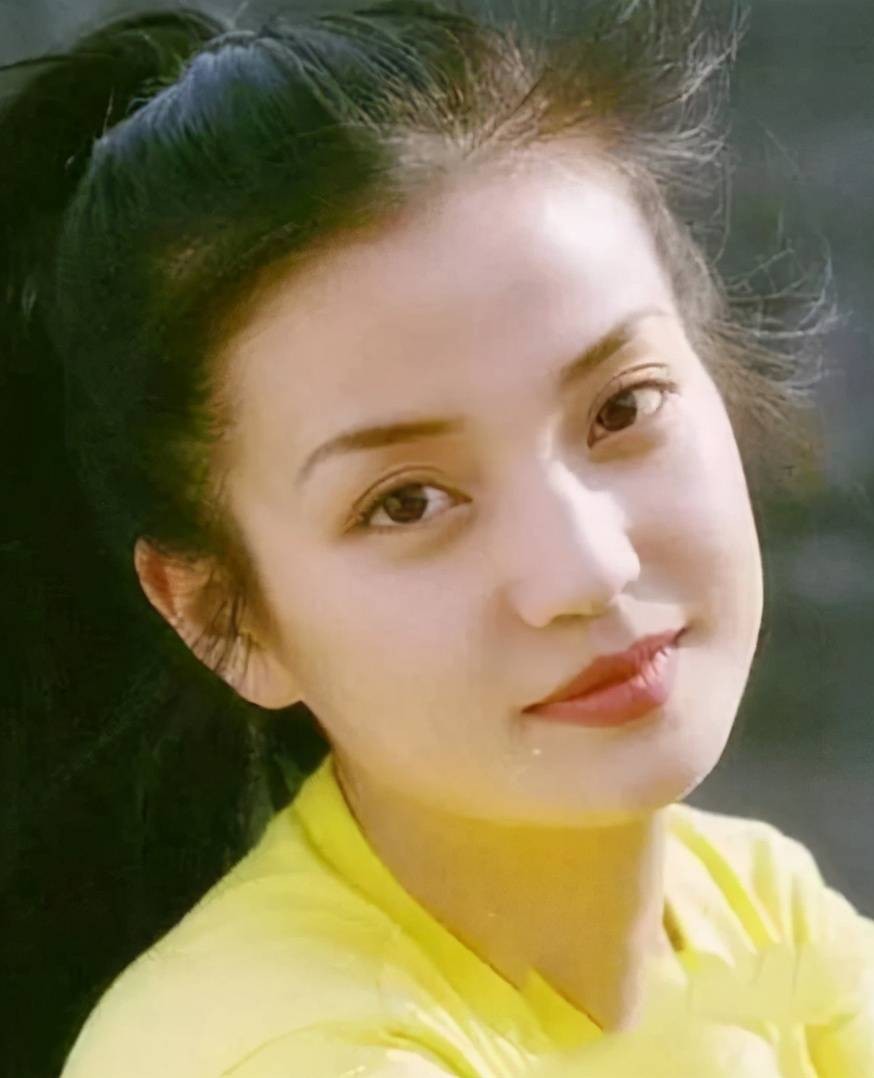 亲日辱华，殴打孕妇！曾经“不可一世”的她现在终于付出了代价！