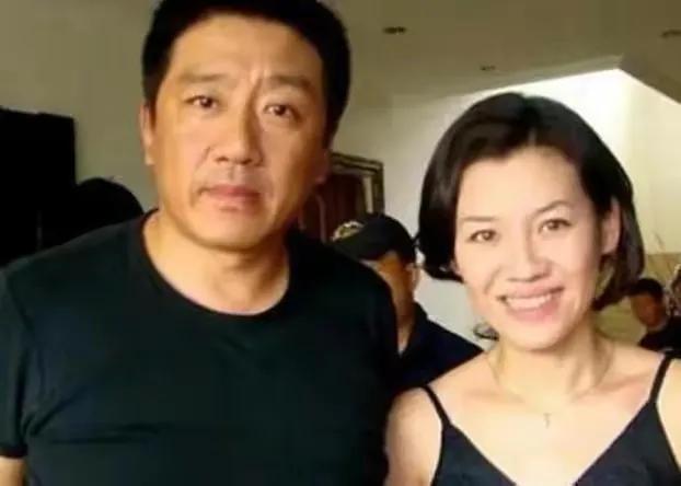 演员丁勇岱视频,丁勇岱成名后娶初恋一心相爱37年