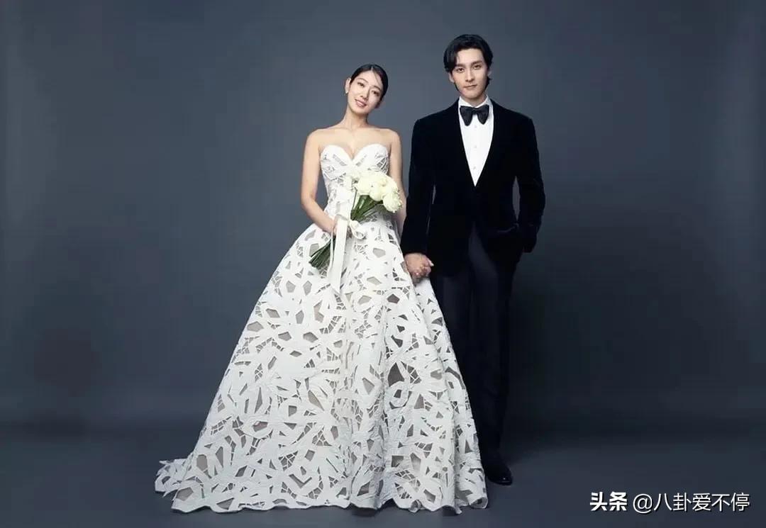 李钟硕朴信惠李敏镐颁奖典礼同台,李钟硕朴信惠李敏镐颁奖典礼现场