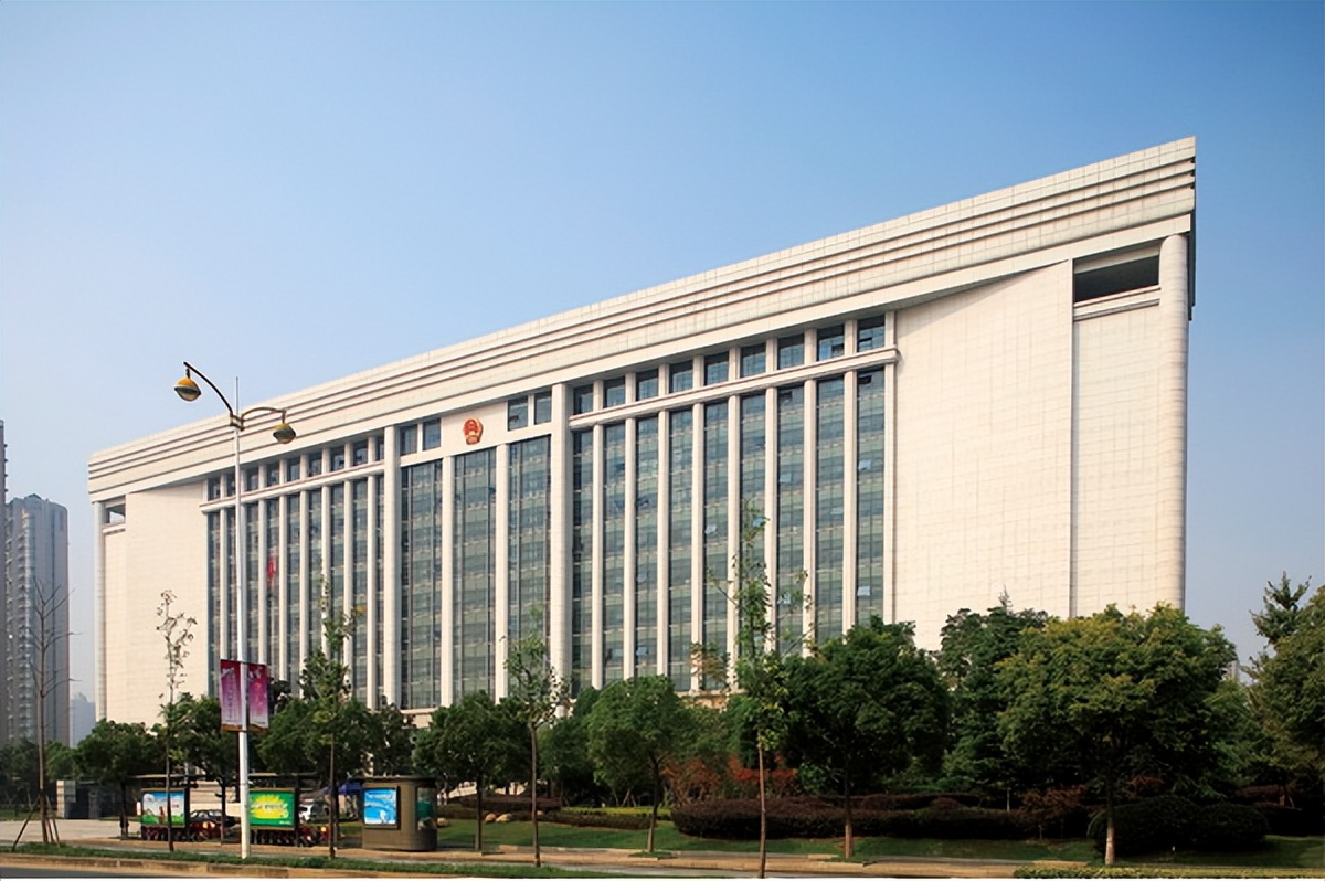 杭州一男子200万与女子签5年*养包**协议，2年后又起诉要回，结局？