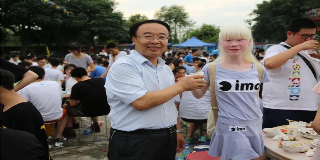 李镇西说最好的教育莫过于,李镇西怎么教育女儿