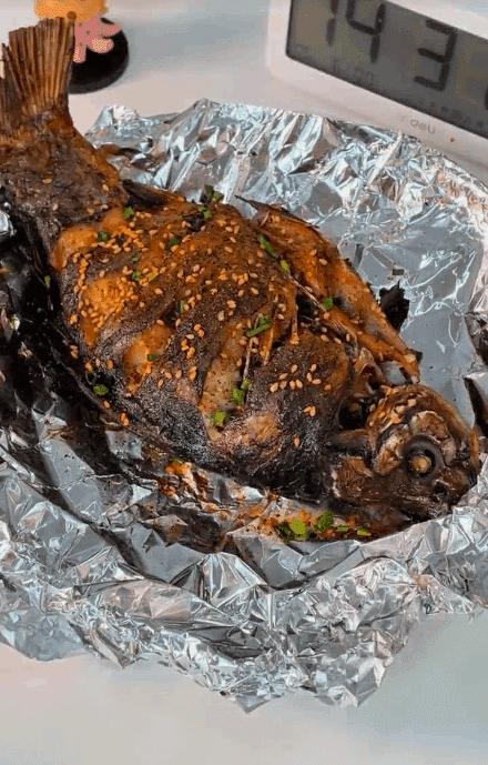 教你秘制烤鱼的做法,家庭烤鱼三道鳞的做法平底锅