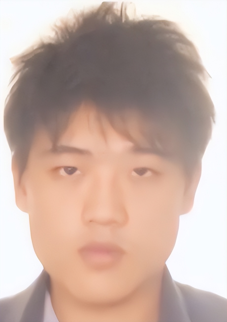 男子中700万彩票后挥霍一空被抓,男子彩票中700万挥霍一空被抓