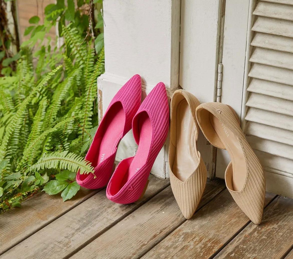 脚宽胖适合穿什么鞋凉鞋,脚胖脚宽穿什么样的凉鞋显脚瘦