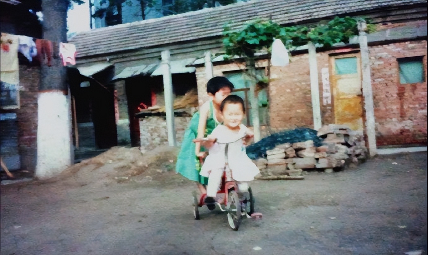 房子啊房子你摧毁了多少人的感情 (房子就是家)