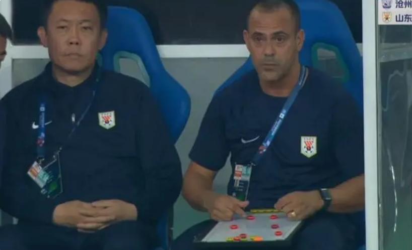 克雷桑停球击到手臂进球无效,克雷桑十大进球