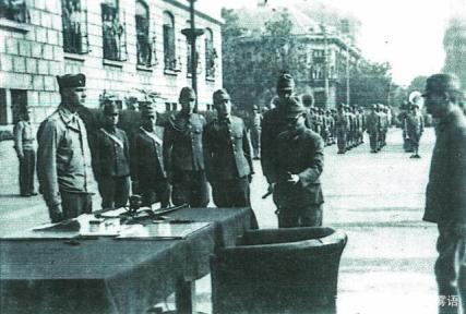 中国部队都装备过哪些冲锋枪,解放军部队装备的冲锋枪