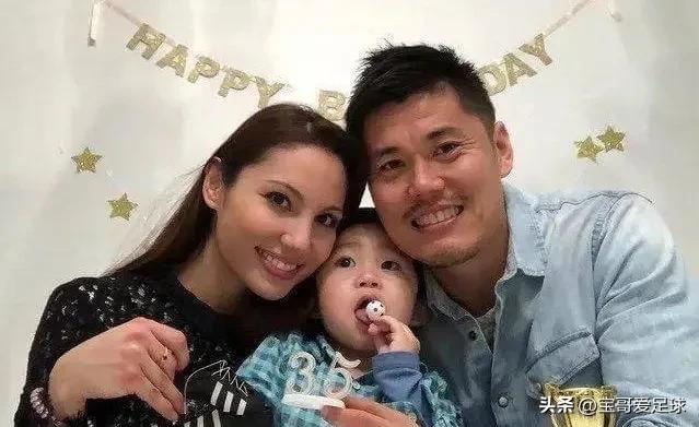 世界杯足球日本太太团,日本2018世界杯太太团