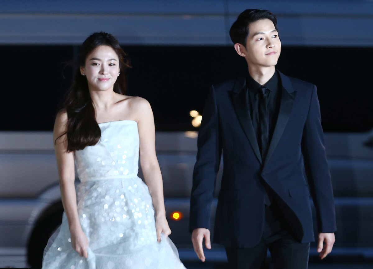 宋仲基离婚后与宋慧乔同台,宋仲基离婚后与宋慧乔见面